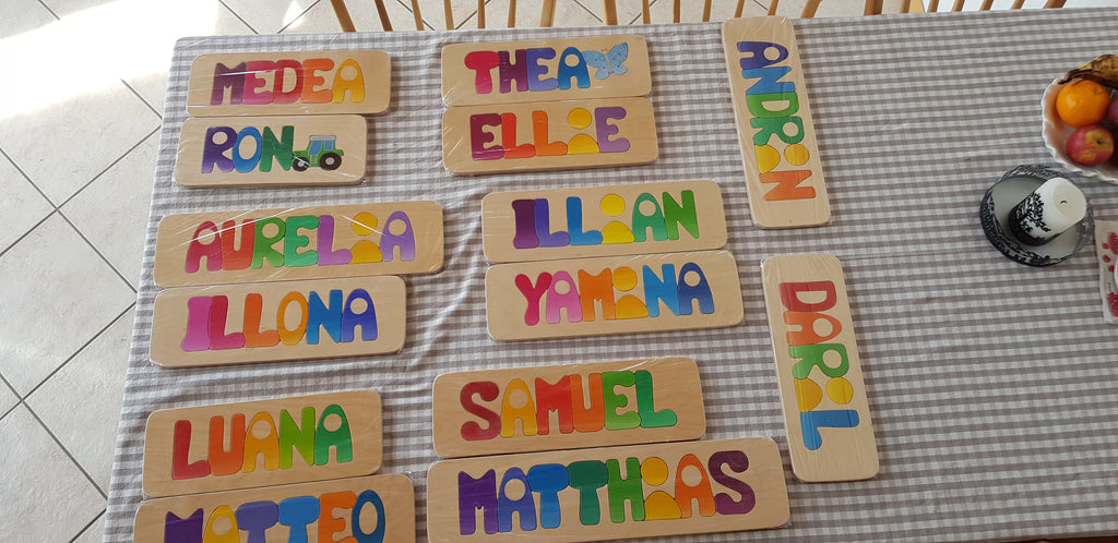 Namenspuzzle einfach (Farbverlauf)